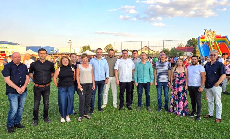 Liderii USR Arges la Targul de Sfantul Ilie