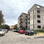 Incepe demolarea blocului fantoma din Pitesti