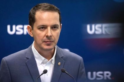 USR cere desfiintarea sau comasarea institutiilor