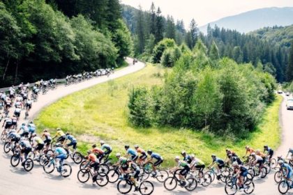 150 de ciclisti din 13 tari participa la Turul Romaniei