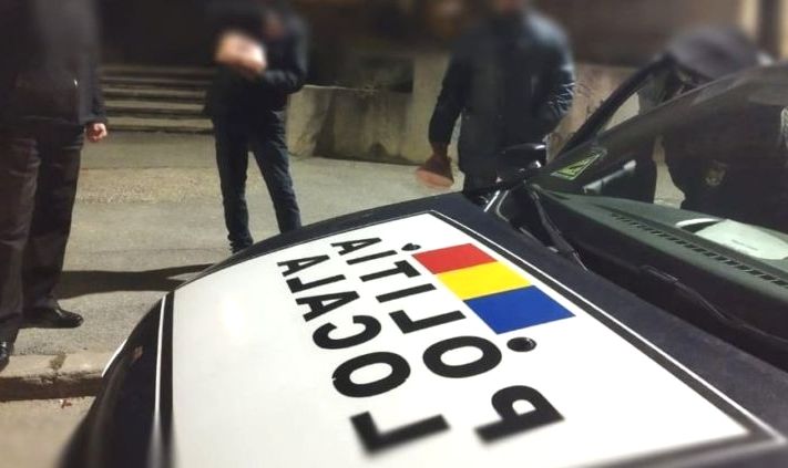 Politist din Pitesti retinut pentru fapte scandaloase