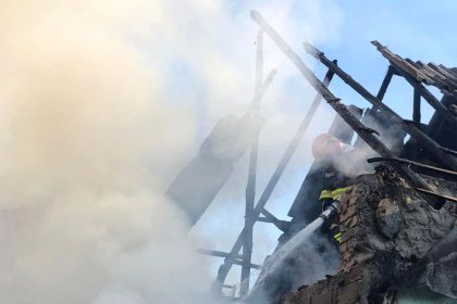 Incendii devastatoare in Arges Urgenta acum