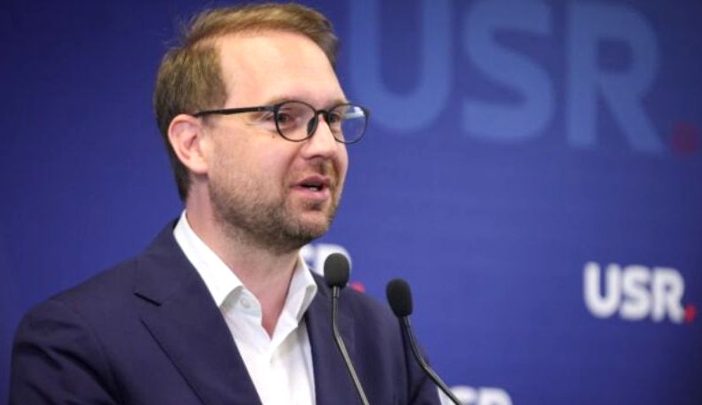 USR reactie rapida la decizia soc a CCR Ce sugereaza