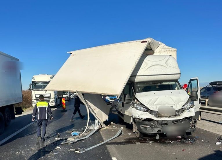 Doua accidente pe A1 Urgenta acum