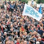 Protest masiv salariatii de la Dacia ies in strada