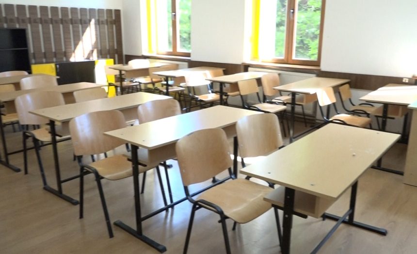 Scoli licee si gradinite din Arges angajeaza