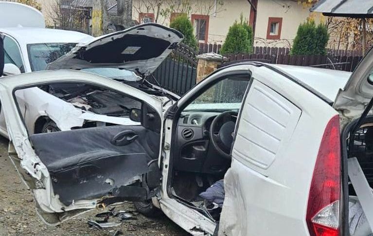 accident in arges persoane blocate trei victime