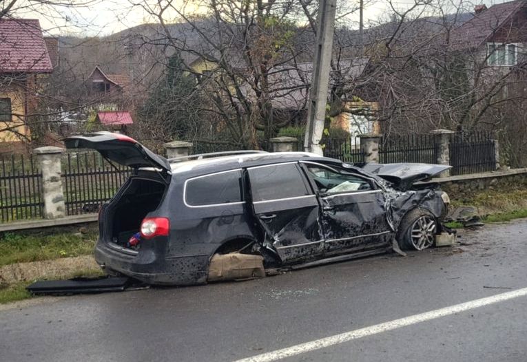 Accident in Arges Intervin ambulanta si pompierii