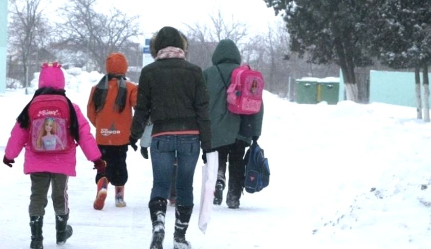 Scolile din Arges sunt inchise