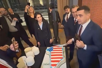 AUR a solicitat deplasarea in SUA pe bani publici Cererea a fost refuzata