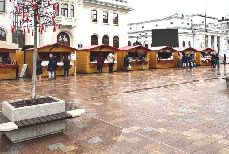 Targ deschis in inima Pitestiului