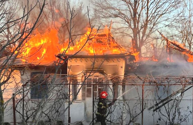 incendiu devastator in arges flacari intense 1