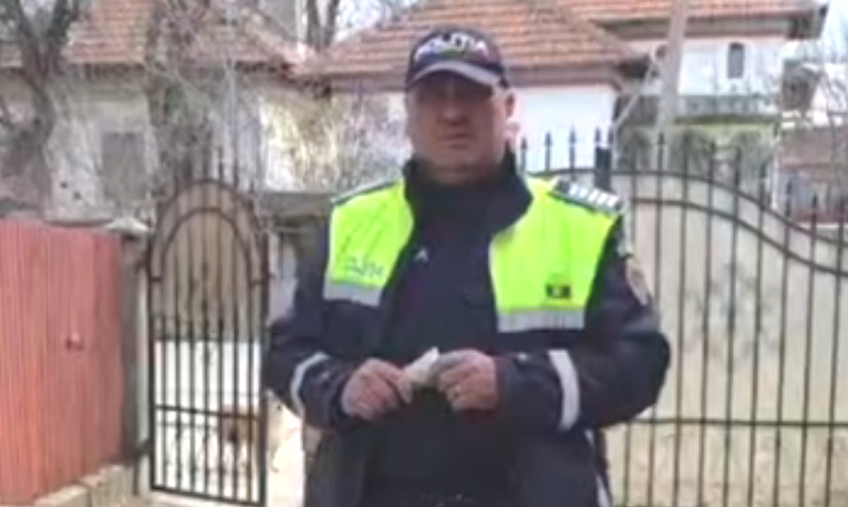 Ce a descoperit un politist din Arges langa casa sa