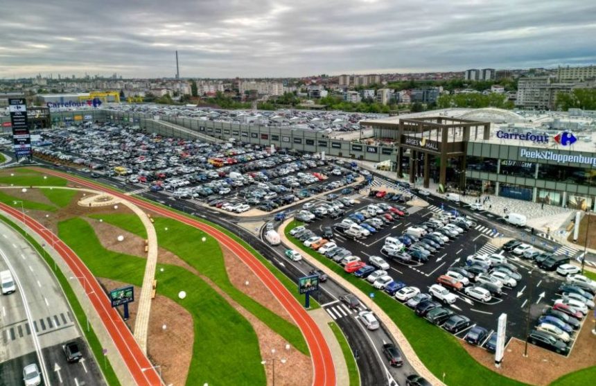 Accident la Arge Mall A fost solicitata Descarcerarea