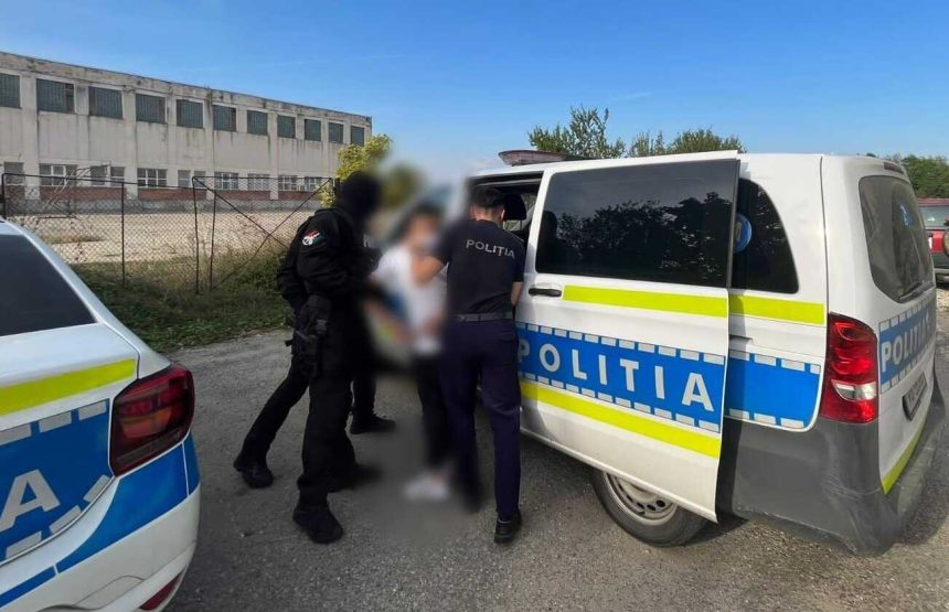 Bataturi amenintari si comportament abuziv in scolile din Arges