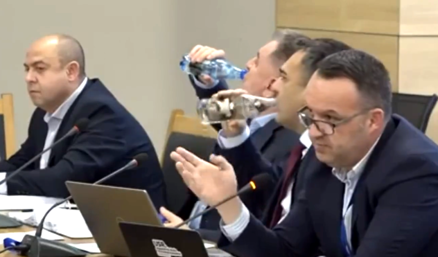 Fara reforma in Pitestii Nimic nu se reduce apar costuri noi