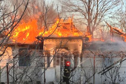 video incendiu devastator in arges panica generala a ars pe o suprafata extinsa