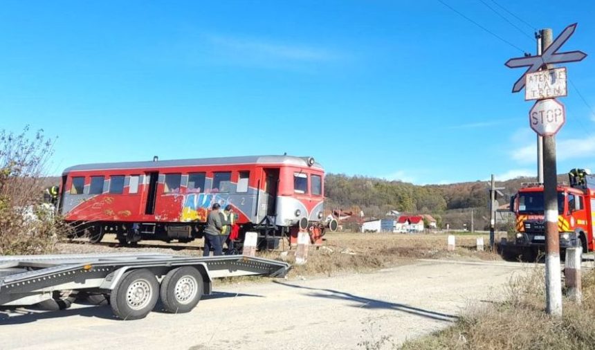 Acum in Arges Masina lovita de tren