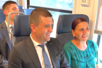 Radu Miruta reinviu trenurile noi uitate printre iarba