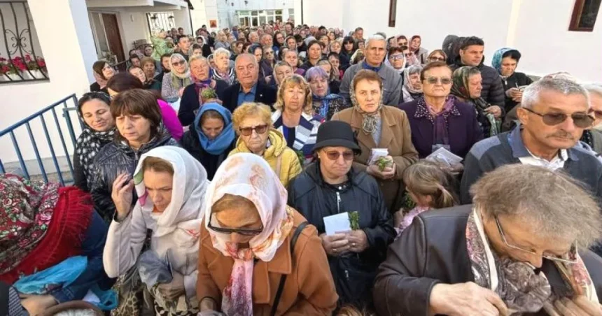 Buluc de lume în curtea Spitalului Județean Pitești